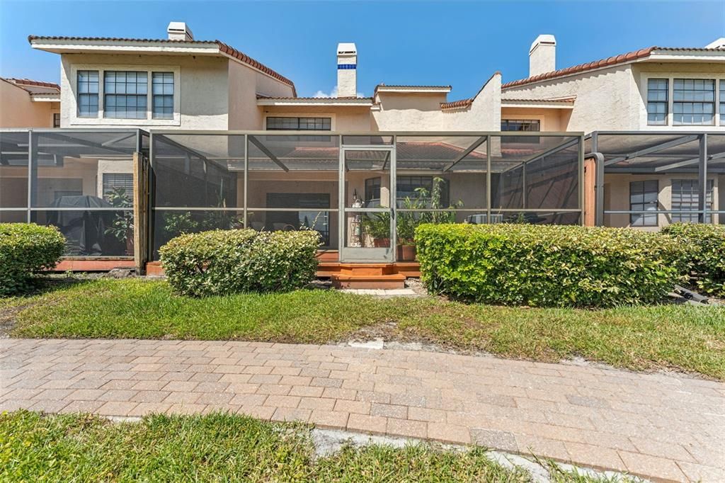 Active With Contract: $385,000 (3 beds, 2 baths, 1402 Square Feet)