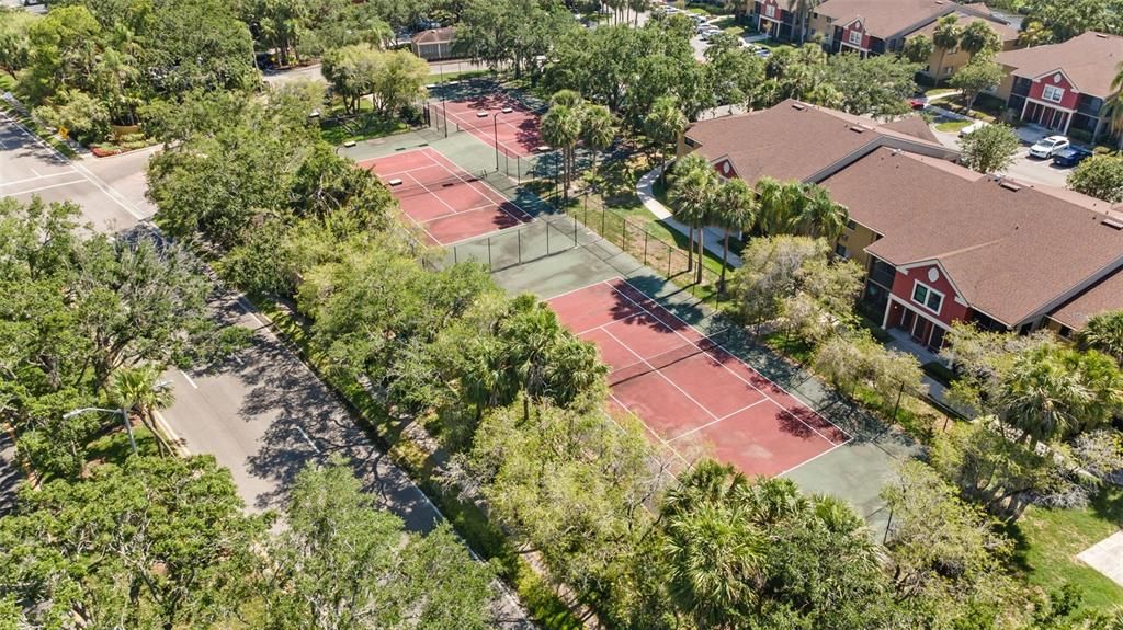 Active With Contract: $385,000 (3 beds, 2 baths, 1402 Square Feet)