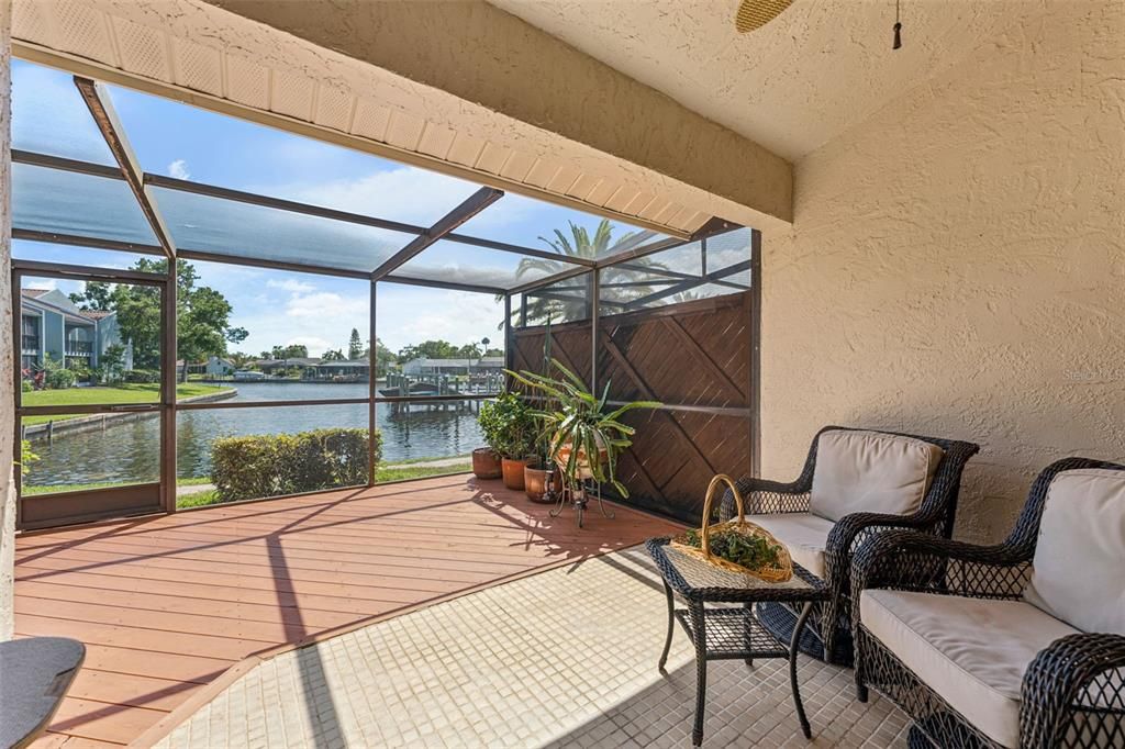 Active With Contract: $385,000 (3 beds, 2 baths, 1402 Square Feet)