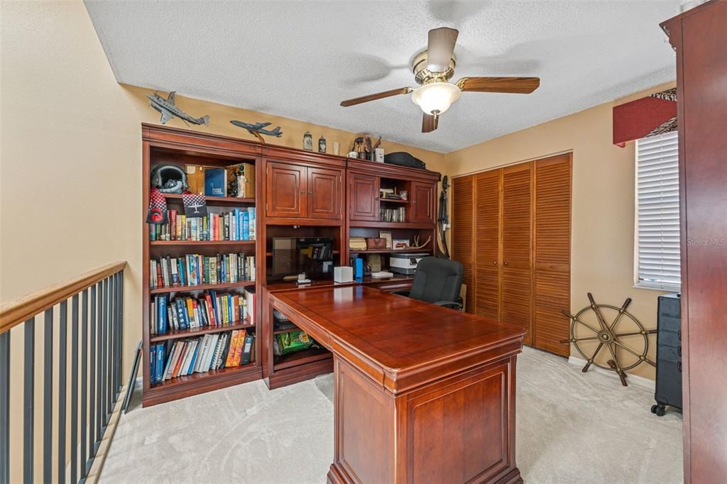 Active With Contract: $385,000 (3 beds, 2 baths, 1402 Square Feet)