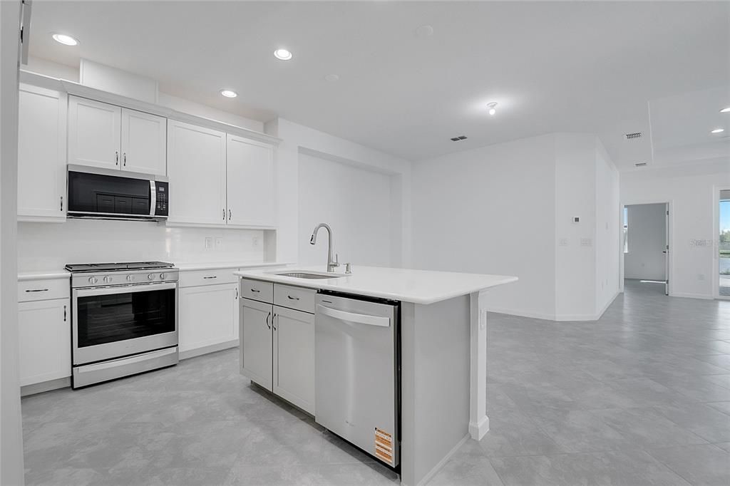 出租: $2,950 (2 贝兹, 2 浴室, 1565 平方英尺)