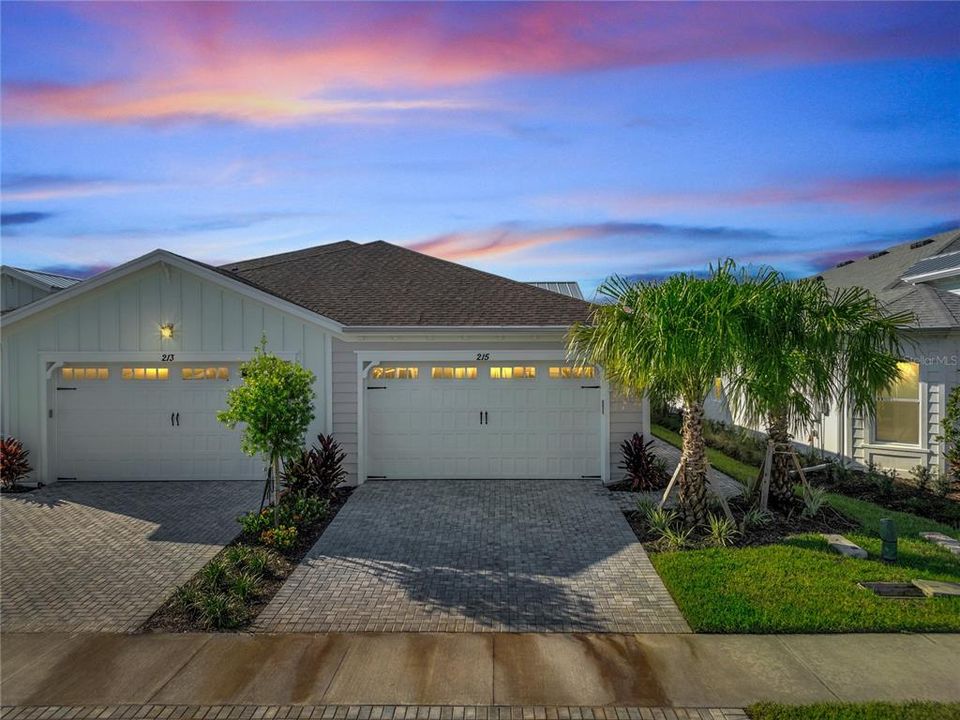 出租: $2,950 (2 贝兹, 2 浴室, 1565 平方英尺)