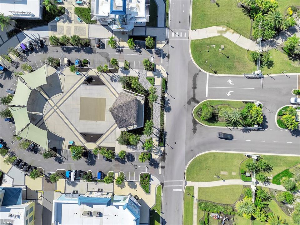 出租: $2,950 (2 贝兹, 2 浴室, 1565 平方英尺)