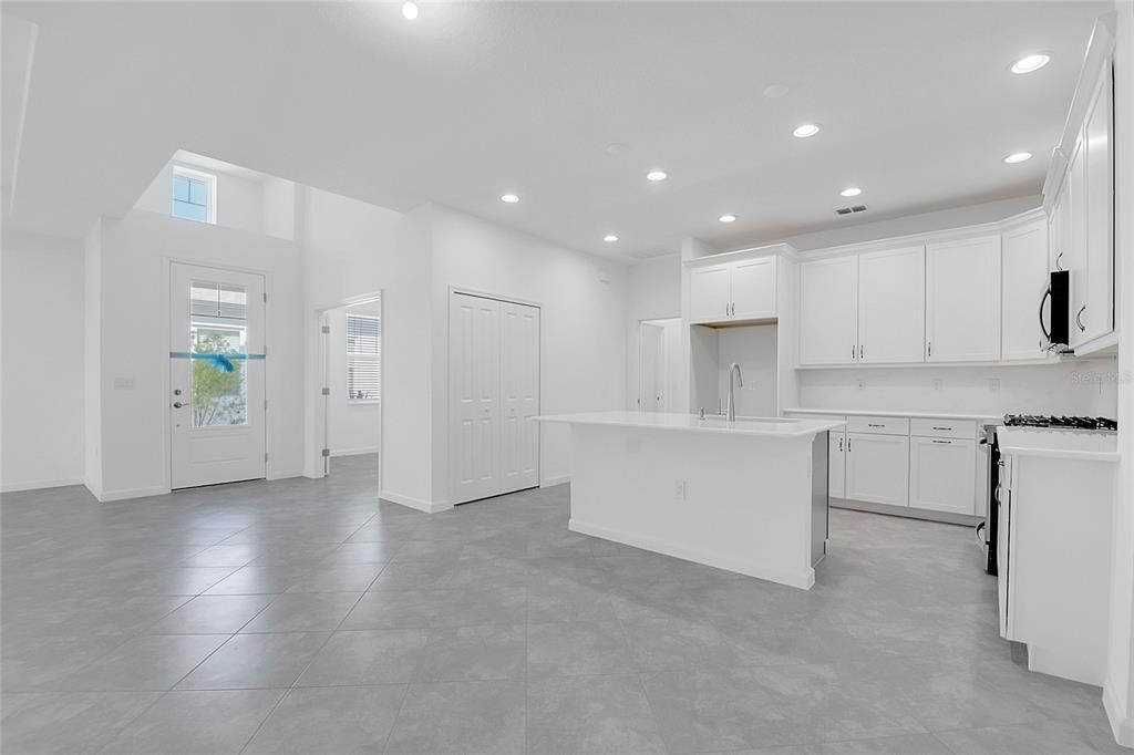 出租: $2,950 (2 贝兹, 2 浴室, 1565 平方英尺)