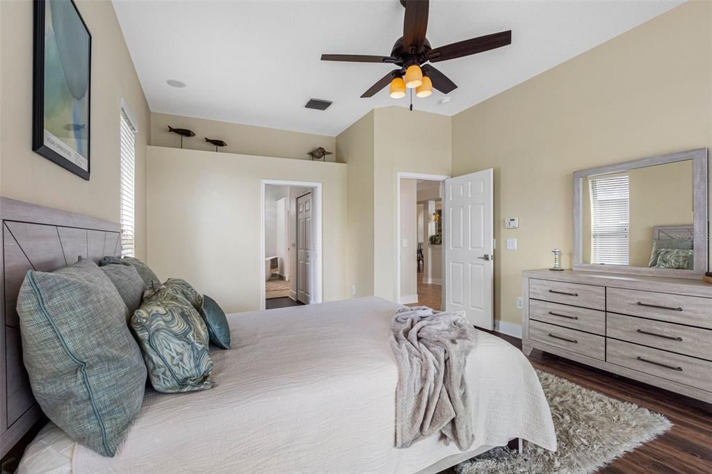 For Sale: $1,190,000 (4 beds, 3 baths, 2500 Square Feet)