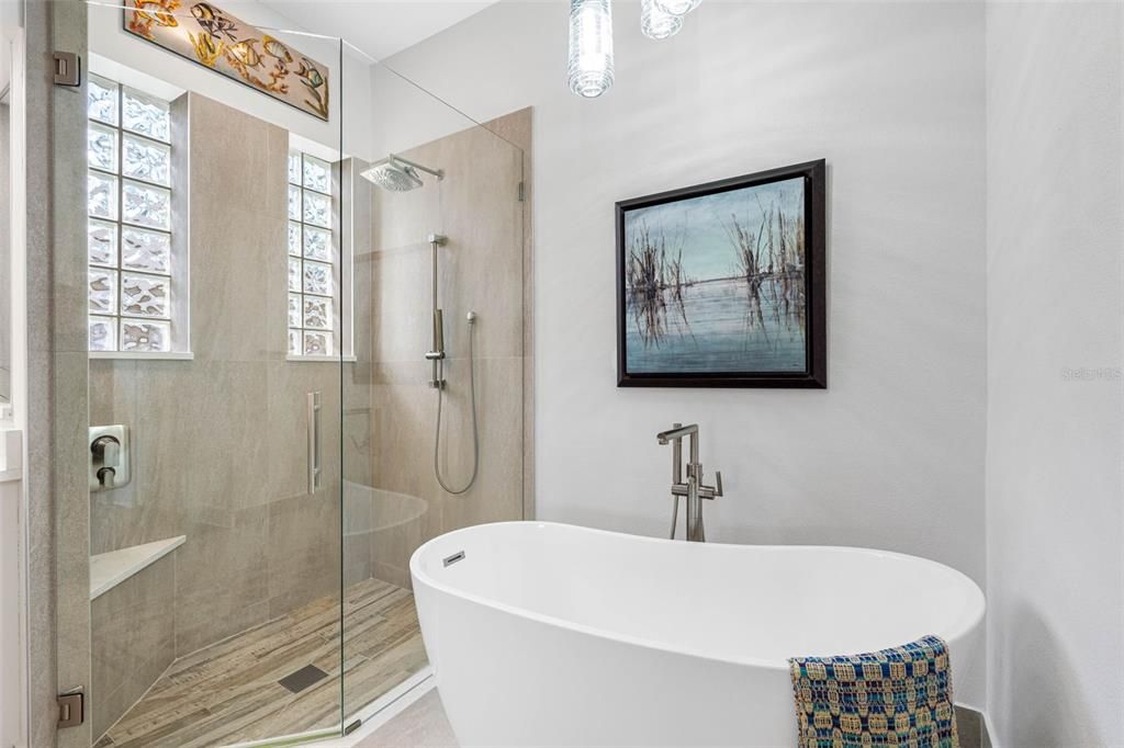 For Sale: $1,190,000 (4 beds, 3 baths, 2500 Square Feet)