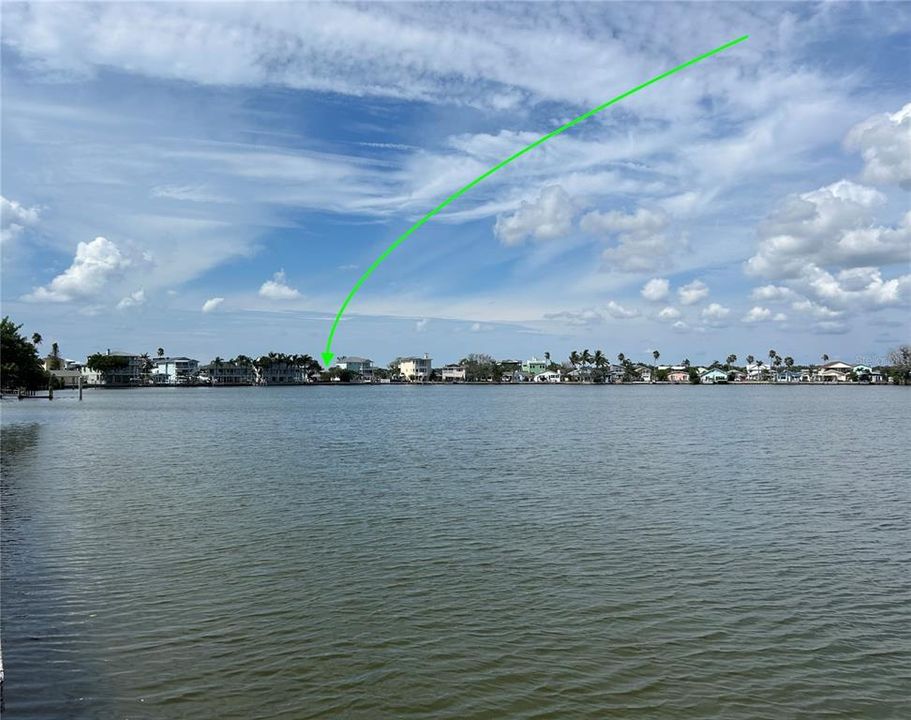 На продажу: $699,000 (0.09 acres)