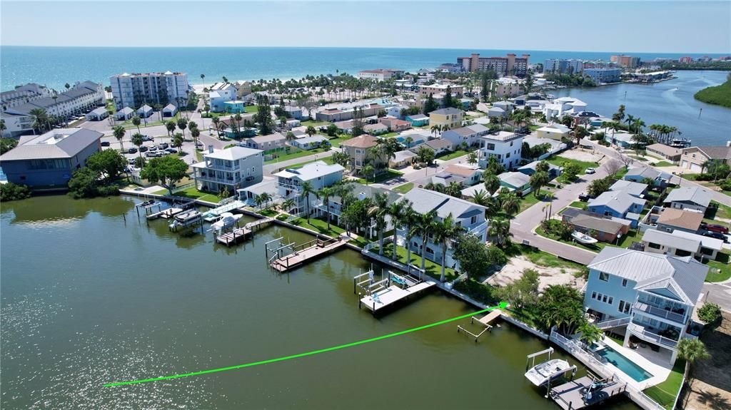 На продажу: $699,000 (0.09 acres)