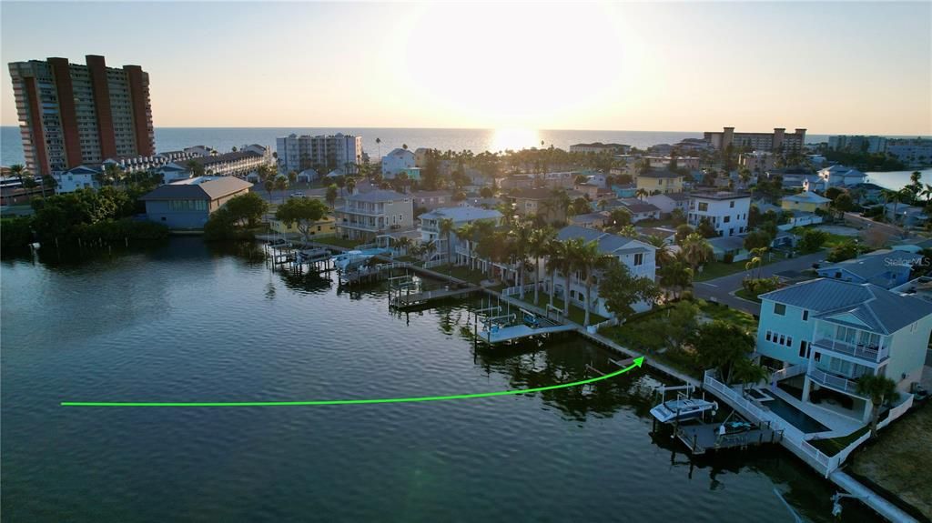 На продажу: $699,000 (0.09 acres)