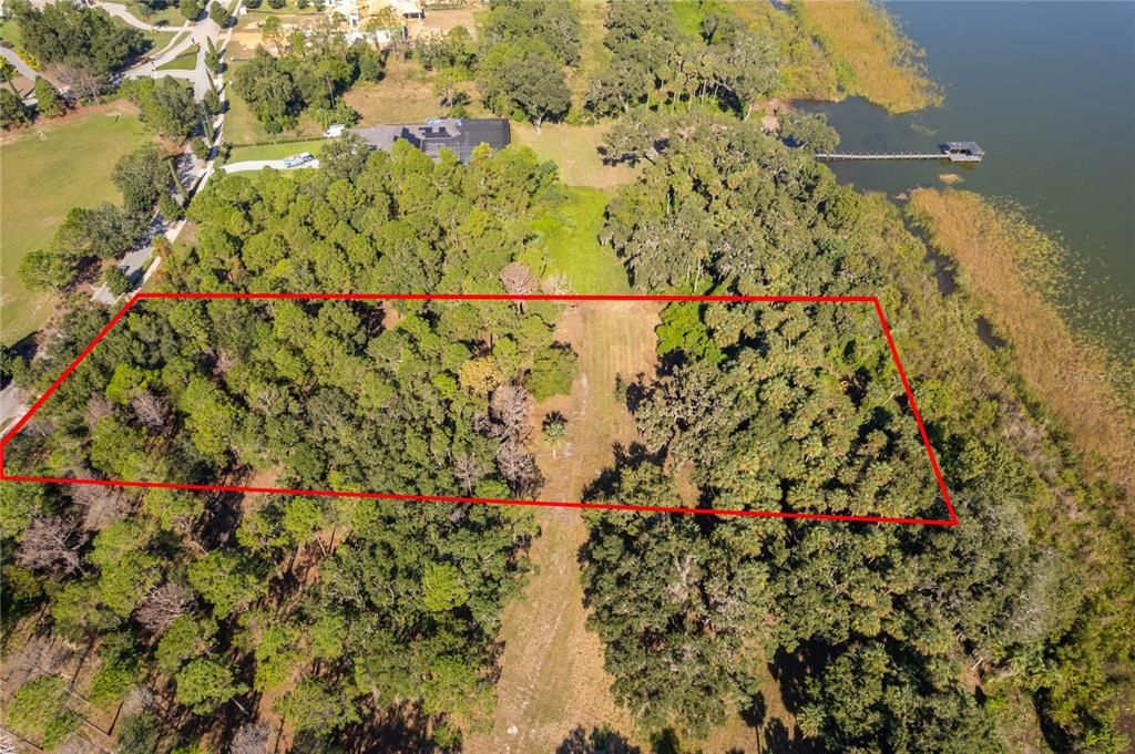 En Venta: $800,000 (1.74 acres)