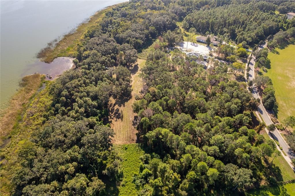 En Venta: $800,000 (1.74 acres)