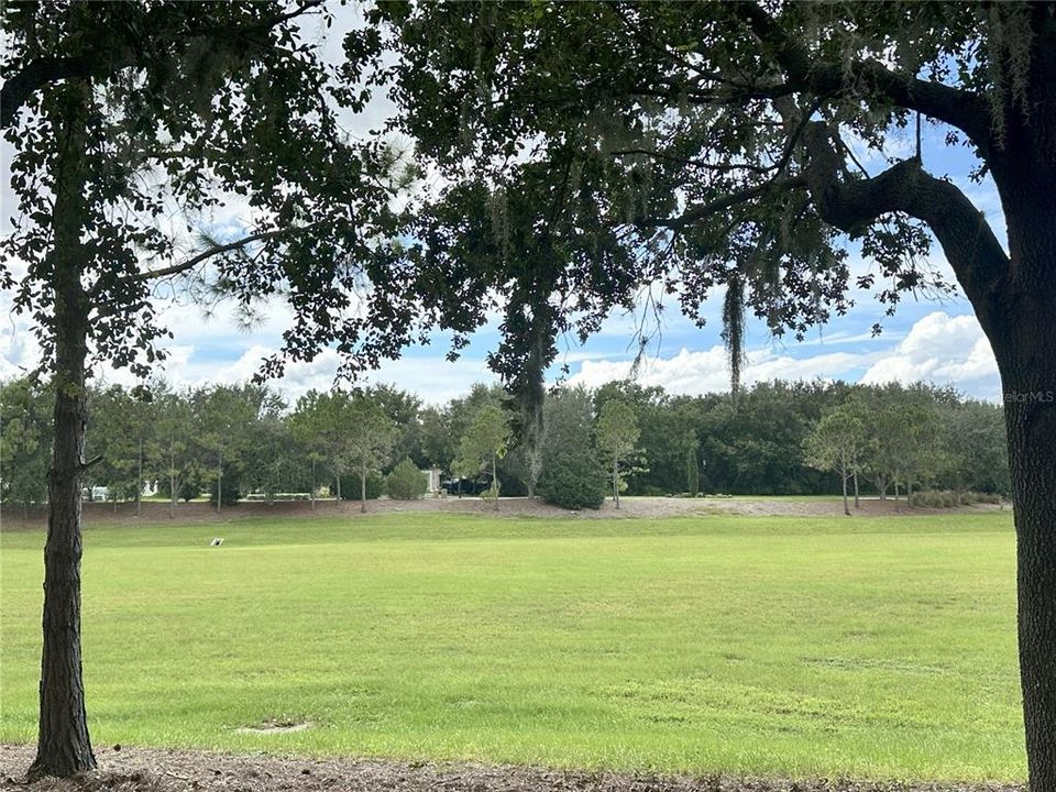 En Venta: $800,000 (1.74 acres)