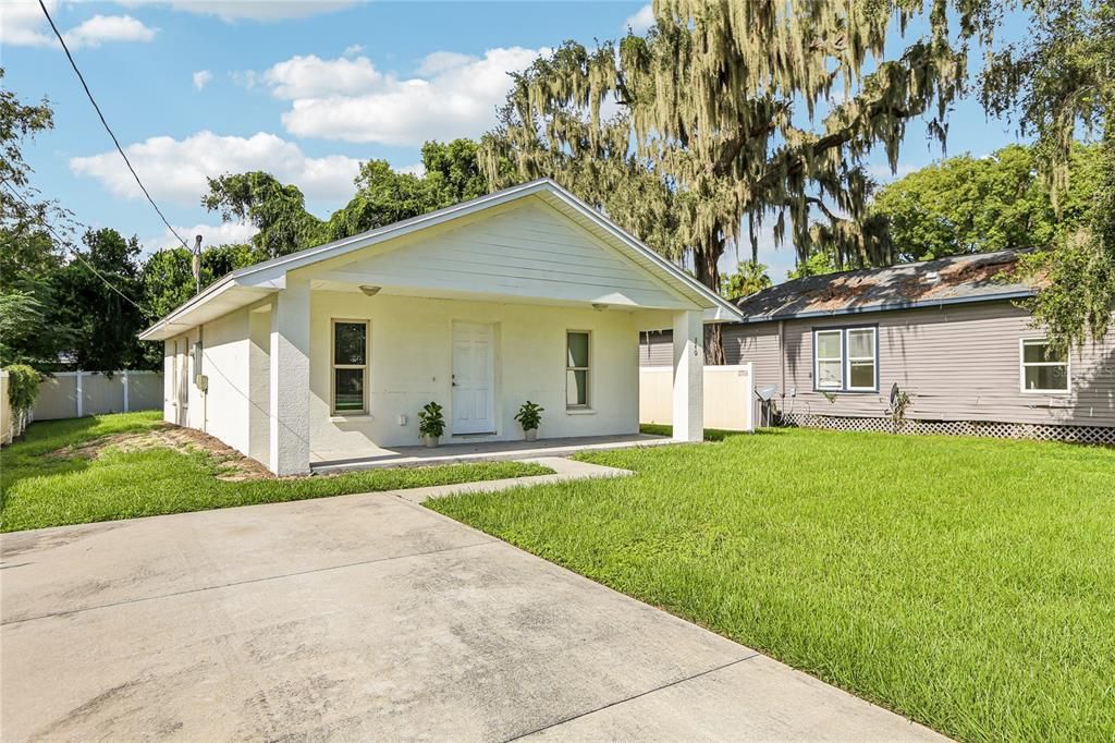 待售: $220,000 (3 贝兹, 2 浴室, 1000 平方英尺)