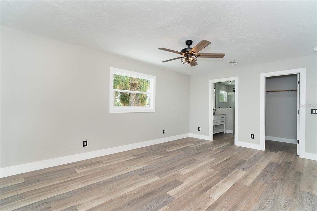 待售: $1,699,000 (3 贝兹, 2 浴室, 2392 平方英尺)