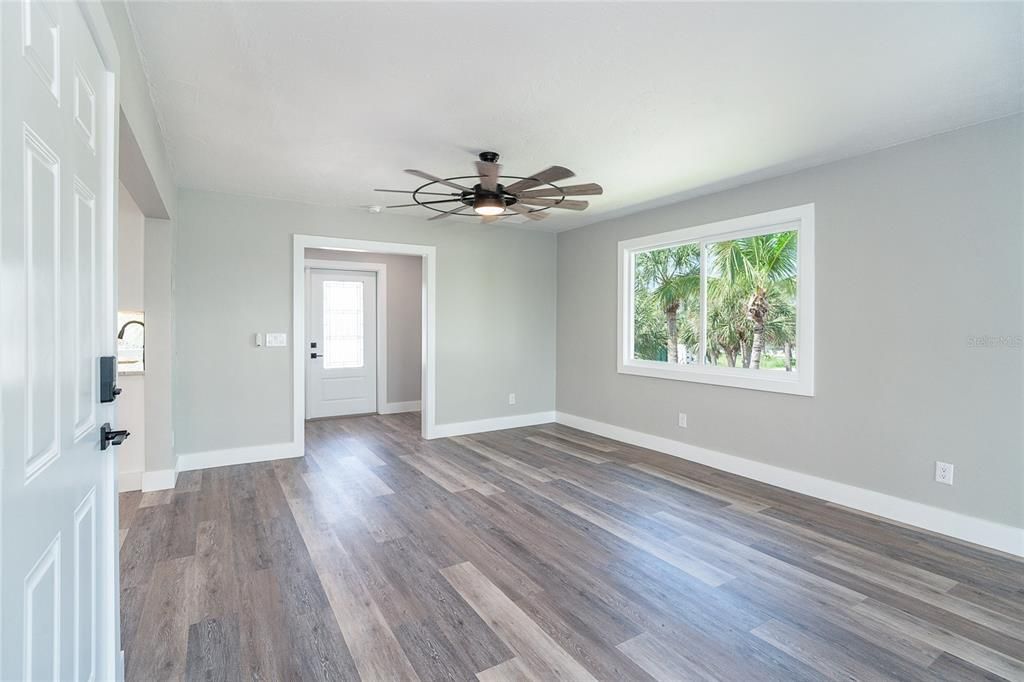 待售: $1,699,000 (3 贝兹, 2 浴室, 2392 平方英尺)