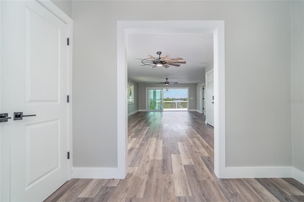 待售: $1,699,000 (3 贝兹, 2 浴室, 2392 平方英尺)