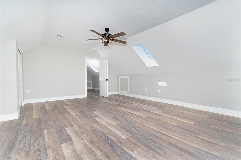 待售: $1,699,000 (3 贝兹, 2 浴室, 2392 平方英尺)