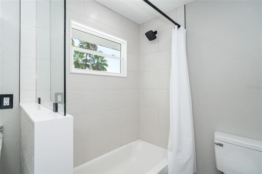 待售: $1,699,000 (3 贝兹, 2 浴室, 2392 平方英尺)