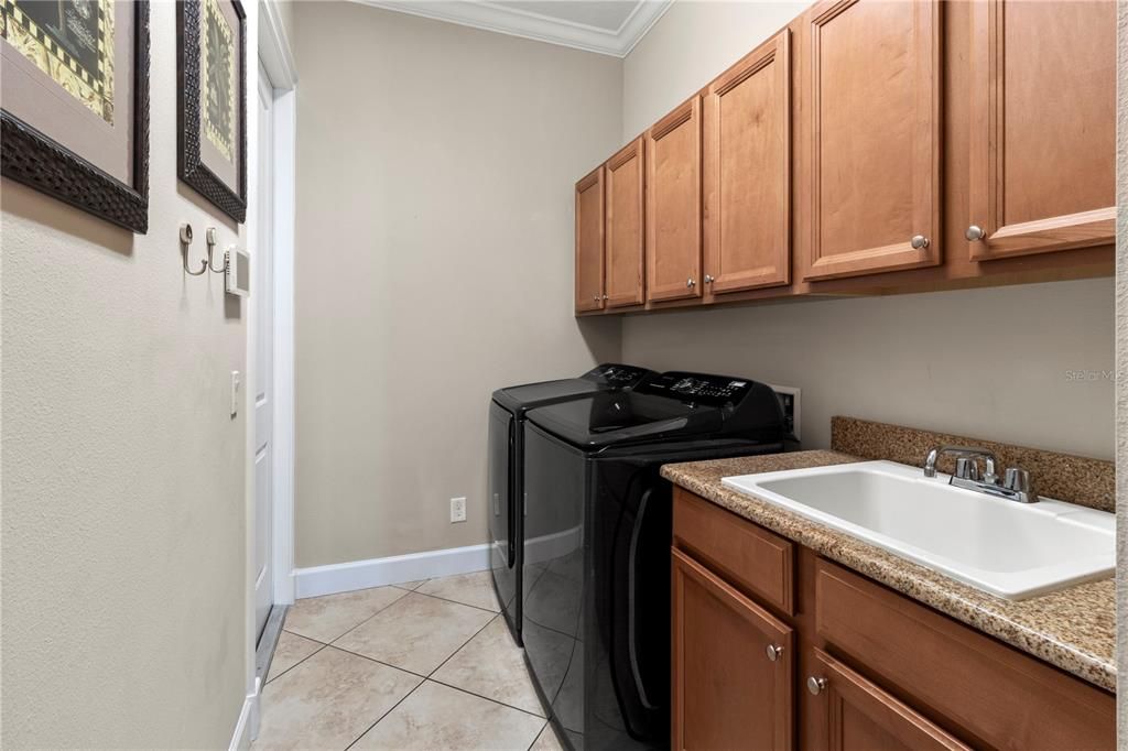 For Rent: $5,000 (3 beds, 3 baths, 2206 Square Feet)