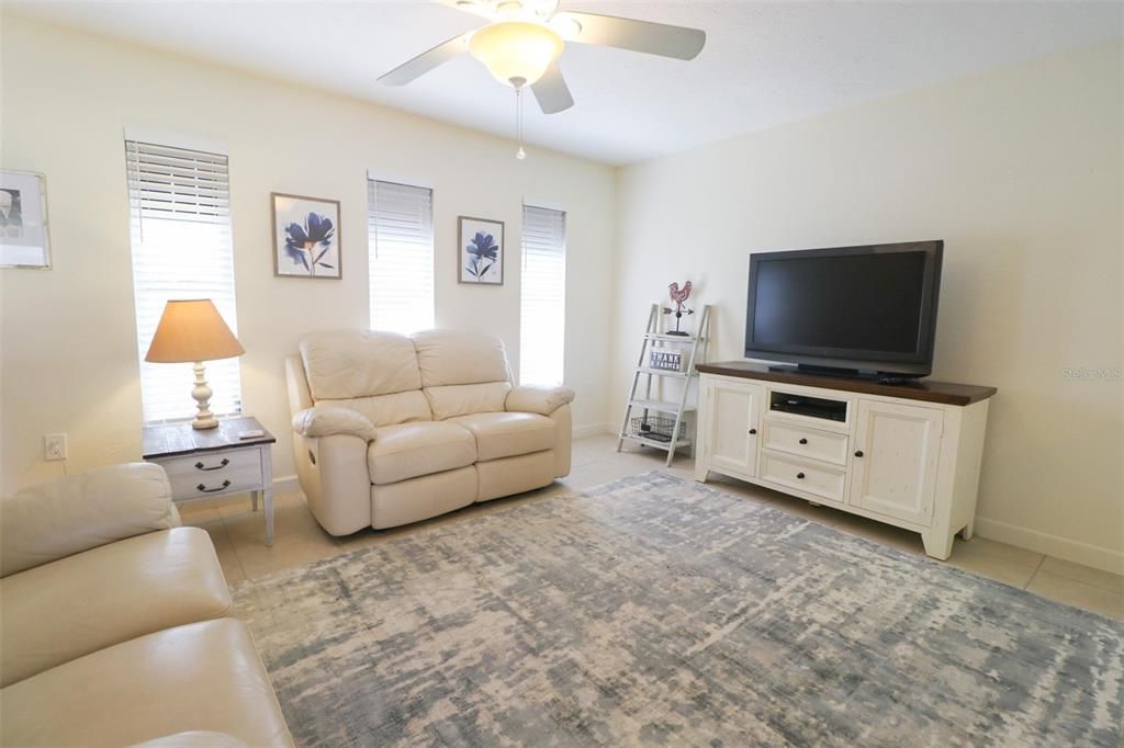 For Rent: $3,800 (2 beds, 2 baths, 1189 Square Feet)