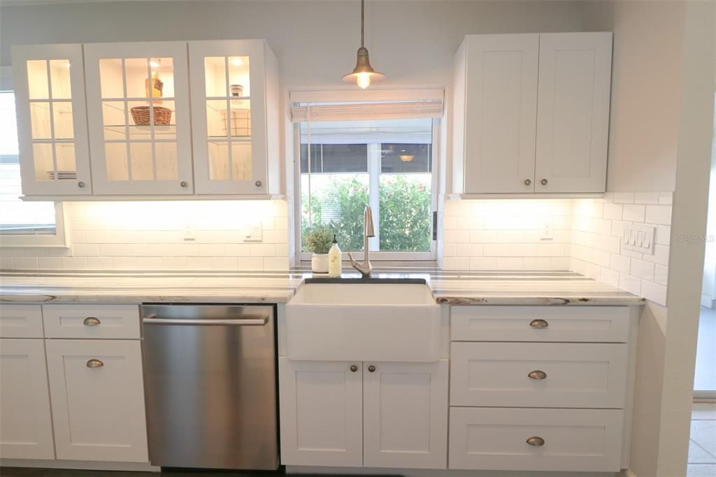 For Rent: $3,800 (2 beds, 2 baths, 1189 Square Feet)