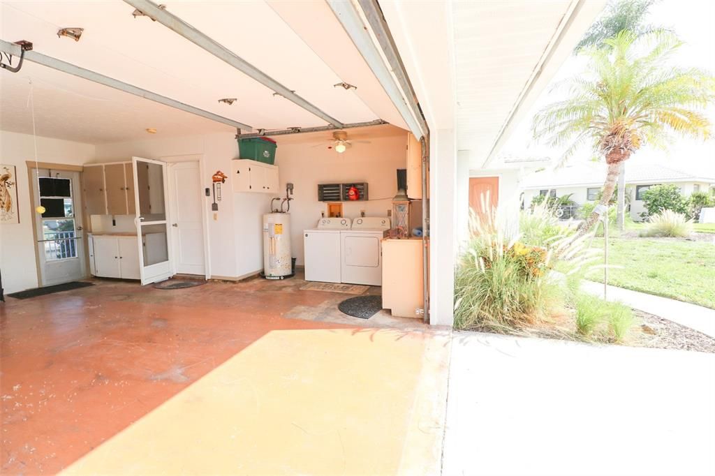 For Rent: $3,800 (2 beds, 2 baths, 1189 Square Feet)