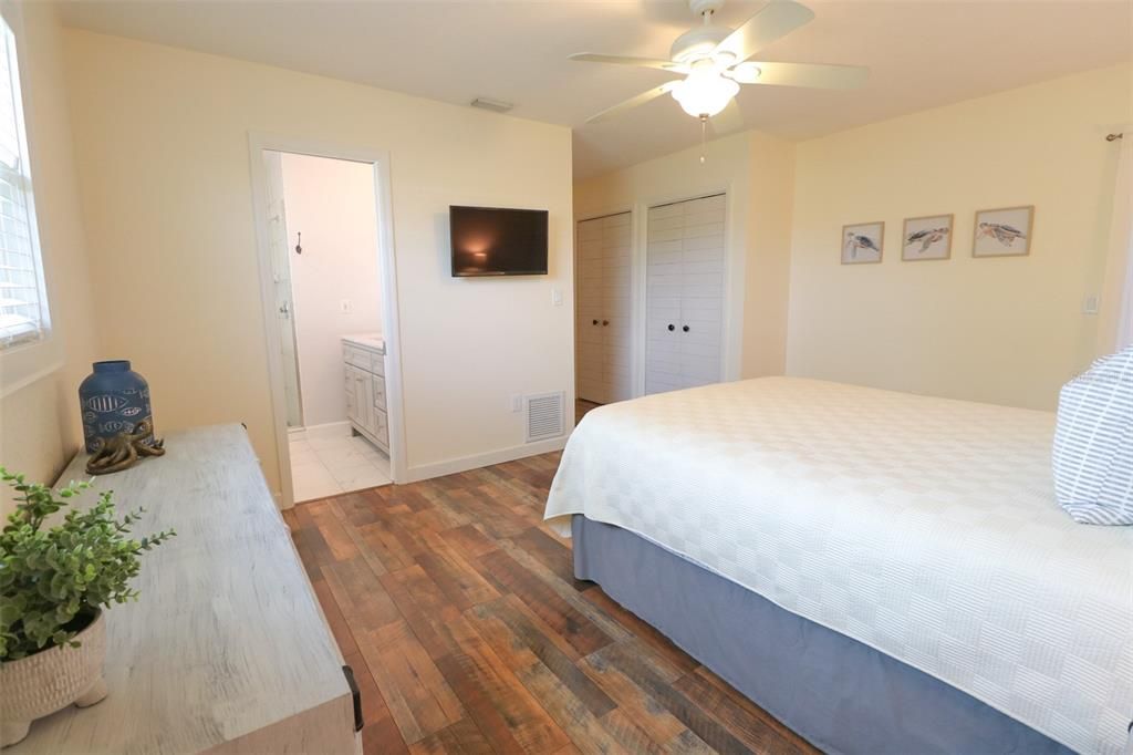 For Rent: $3,800 (2 beds, 2 baths, 1189 Square Feet)