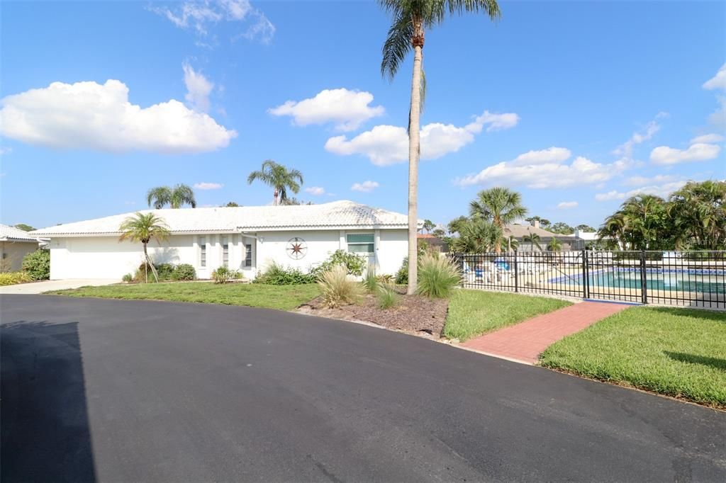 For Rent: $3,800 (2 beds, 2 baths, 1189 Square Feet)