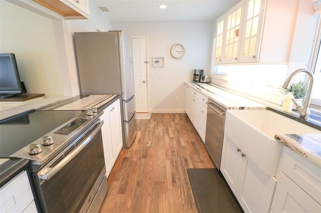 For Rent: $3,800 (2 beds, 2 baths, 1189 Square Feet)