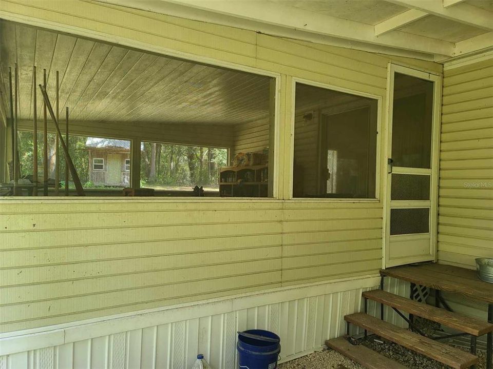 Под контрактом: $349,999 (3 спален, 2 ванн, 3240 Квадратных фут)