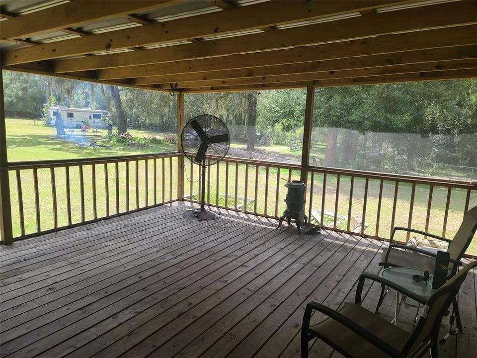 Под контрактом: $349,999 (3 спален, 2 ванн, 3240 Квадратных фут)