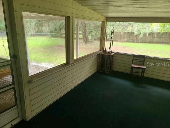 Под контрактом: $349,999 (3 спален, 2 ванн, 3240 Квадратных фут)