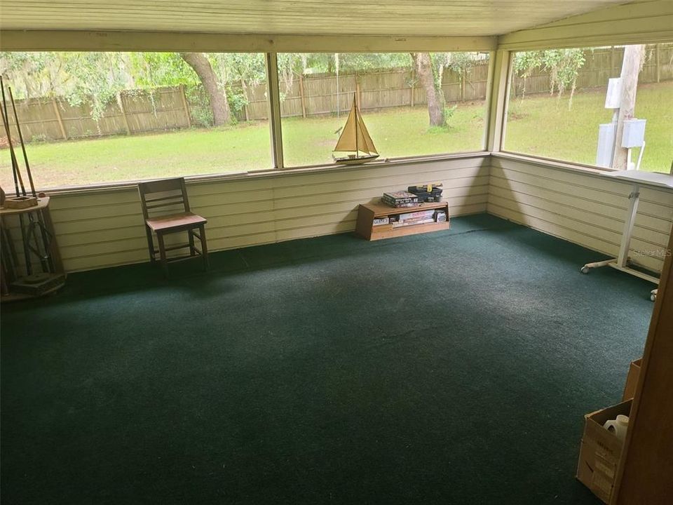 Под контрактом: $349,999 (3 спален, 2 ванн, 3240 Квадратных фут)