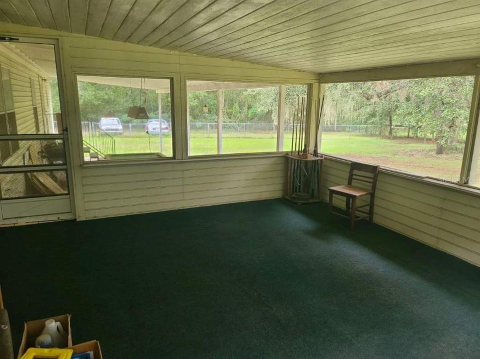 Под контрактом: $349,999 (3 спален, 2 ванн, 3240 Квадратных фут)