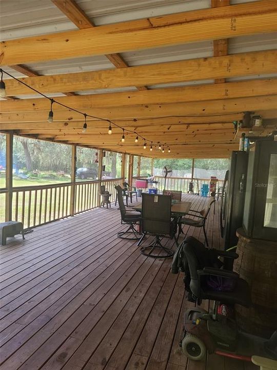 Под контрактом: $349,999 (3 спален, 2 ванн, 3240 Квадратных фут)