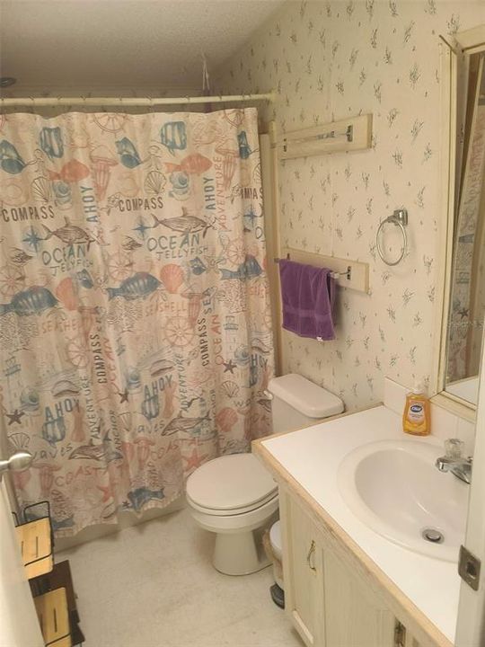 Под контрактом: $349,999 (3 спален, 2 ванн, 3240 Квадратных фут)