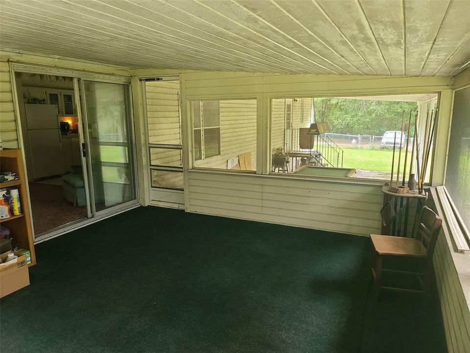 Под контрактом: $349,999 (3 спален, 2 ванн, 3240 Квадратных фут)