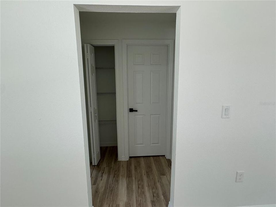 For Rent: $1,950 (3 beds, 2 baths, 1232 Square Feet)
