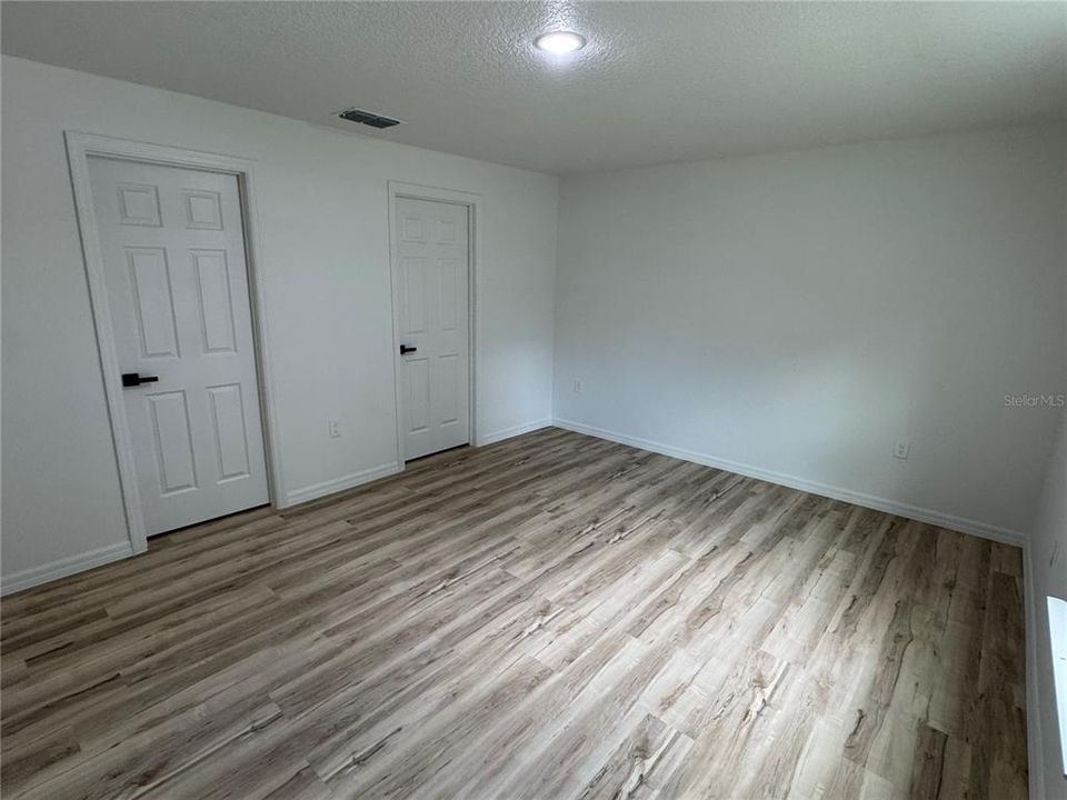For Rent: $1,950 (3 beds, 2 baths, 1232 Square Feet)
