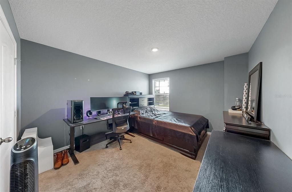 En Venta: $375,900 (5 camas, 3 baños, 2251 Pies cuadrados)