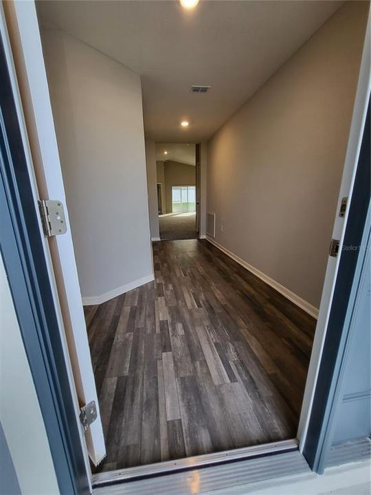 出租: $2,225 (3 贝兹, 2 浴室, 1998 平方英尺)