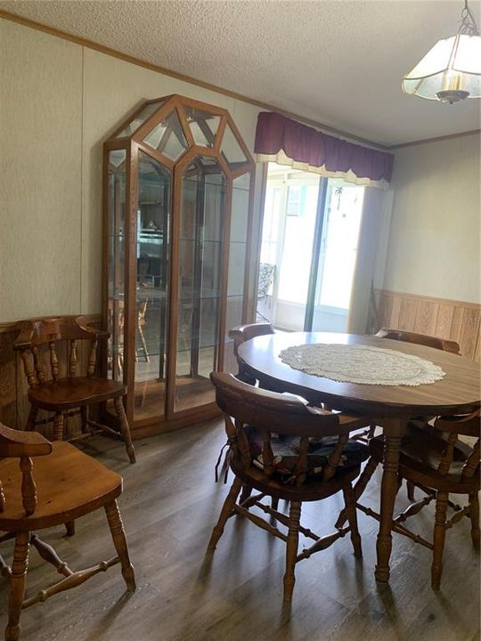 На продажу: $178,000 (3 спален, 2 ванн, 1566 Квадратных фут)