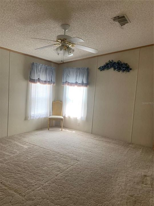 На продажу: $178,000 (3 спален, 2 ванн, 1566 Квадратных фут)