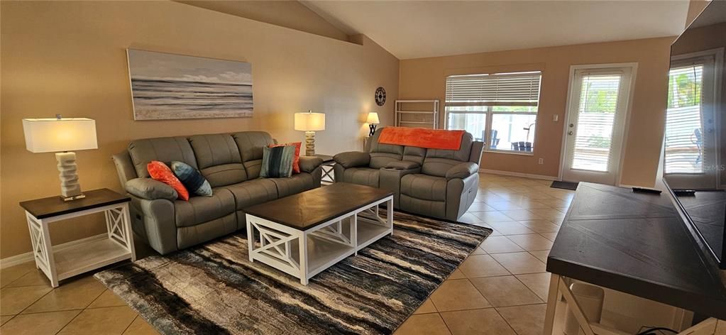 For Rent: $4,200 (4 beds, 2 baths, 2167 Square Feet)