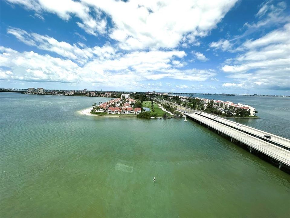 合同活跃: $149,800 (1 贝兹, 1 浴室, 820 平方英尺)