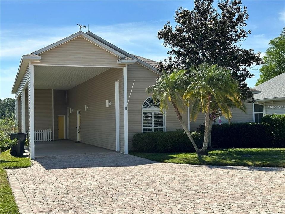 Recently Sold: $445,000 (2 beds, 2 baths, 1275 Square Feet)