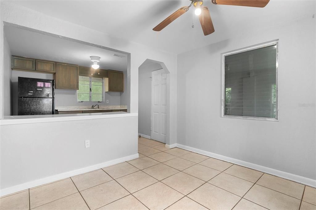 En Venta: $200,000 (3 camas, 1 baños, 1083 Pies cuadrados)