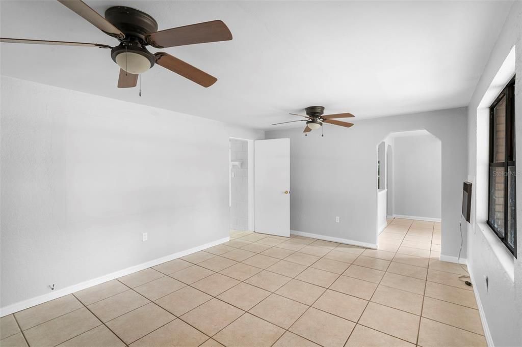 En Venta: $200,000 (3 camas, 1 baños, 1083 Pies cuadrados)