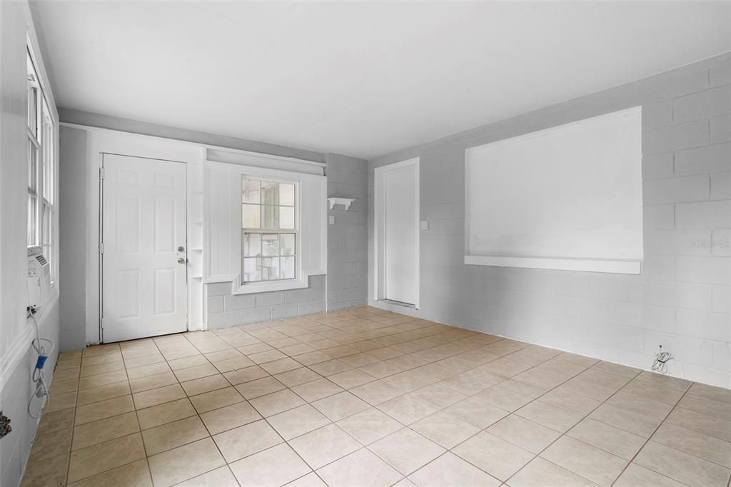 En Venta: $200,000 (3 camas, 1 baños, 1083 Pies cuadrados)