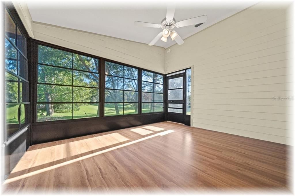 Active With Contract: $194,900 (2 beds, 2 baths, 1231 Square Feet)